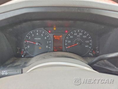 Zdjęcie 9 z 13 samochodu: 2012 NISSAN NV2500 DELIVERY VAN VIN:1N6BF0LY0CN114030 - miniatura