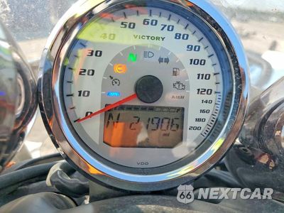 Zdjęcie 7 z 9 samochodu: 2012 VICTORY MOTORCYCLES CROSS ROADS CUSTOM VIN:5VPBW36N4C3004262 - miniatura