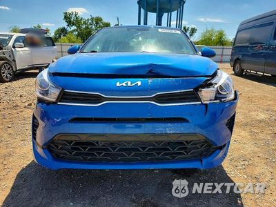 Piąte zdjęcie samochodu w środku: 2023 KIA RIO S VIN:3KPA24AD5PE613935 - miniatura