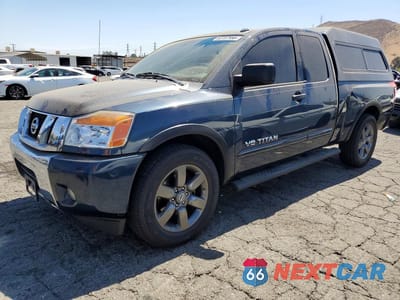 2015 NISSAN TITAN SV 1N6BA0CA2FN513205 - główne zdjęcie licytacji z USA - miniatura