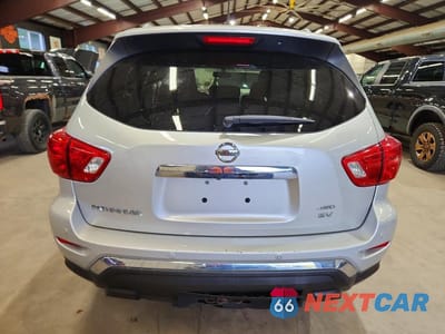 Zdjęcie 6 z 13 samochodu: 2017 NISSAN PATHFINDER SV VIN:5N1DR2MM1HC670100 - miniatura
