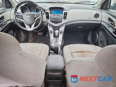 Zdjęcie 8 z 12 samochodu: 2014 CHEVROLET CRUZE LT VIN:1G1PC5SB6E7303499 - miniatura