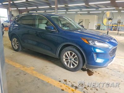 Czwarte zdjęcie samochodu z boku: 2020 FORD ESCAPE SE VIN:1FMCU0G65LUA93456 - miniatura