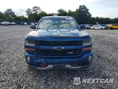 Piąte zdjęcie samochodu w środku: 2018 CHEVROLET SILVERADO K1500 LT VIN:3GCUKREH2JG182358 - miniatura
