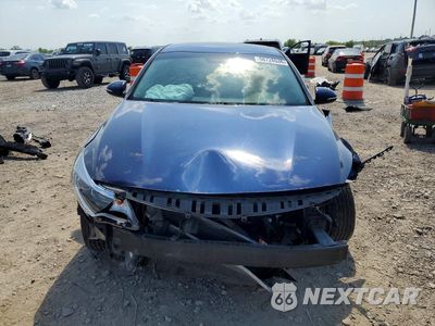 Piąte zdjęcie samochodu w środku: 2017 KIA OPTIMA LX VIN:5XXGT4L39HG170340 - miniatura