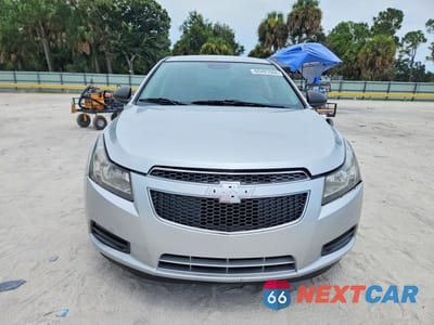 Piąte zdjęcie samochodu w środku: 2014 CHEVROLET CRUZE LS VIN:1G1PA5SH9E7280942 - miniatura