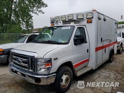 2017 FORD ECONOLINE E450 SD AMBULANCE 1FDXE4FS3HDC32401 - główne zdjęcie licytacji z USA - miniatura