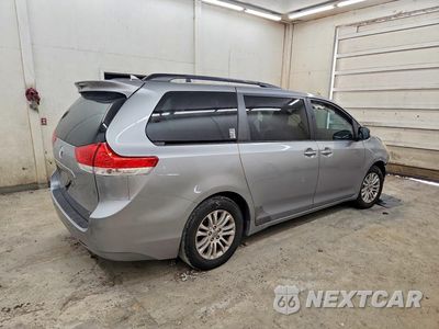 Trzecie zdjęcie samochodu z tyłu: 2012 TOYOTA SIENNA XLE 8-PASSENGER VIN:5TDYK3DC2CS279147 - miniatura