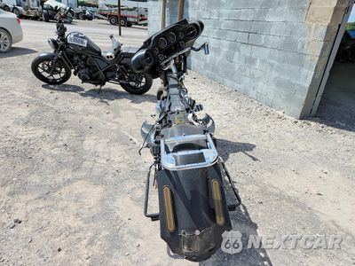 Czwarte zdjęcie samochodu z boku: 2011 HARLEY-DAVIDSON FLHTK VIN:1HD1KEM39BB664741 - miniatura