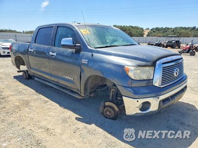 Czwarte zdjęcie samochodu z boku: 2010 TOYOTA TUNDRA CREWMAX LIMITED VIN:5TFHY5F11AX121718 - miniatura