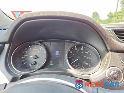 Zdjęcie 9 z 14 samochodu: 2018 NISSAN ROGUE S VIN:5N1AT2MV6JC835044 - miniatura
