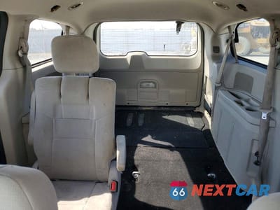 Zdjęcie 10 z 13 samochodu: 2011 DODGE GRAND CARAVAN EXPRESS VIN:2D4RN4DG0BR706629 - miniatura