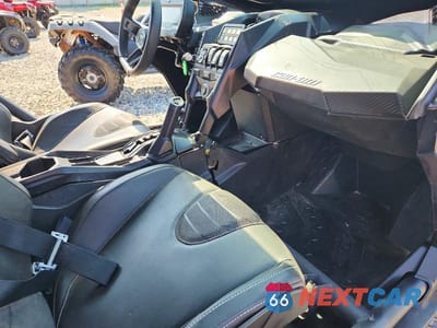 Piąte zdjęcie samochodu w środku: 2021 CAN-AM MAVERICK X3 UTILITY VEHICLE VIN:3JBVNAV2XMK003304 - miniatura