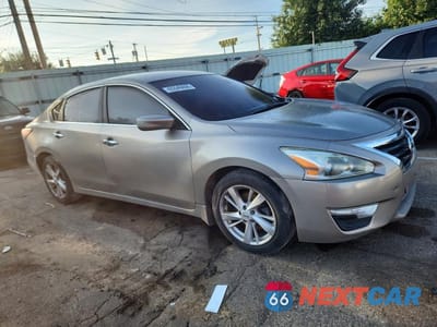 Czwarte zdjęcie samochodu z boku: 2014 NISSAN ALTIMA 2.5 VIN:1N4AL3AP9EC113546 - miniatura