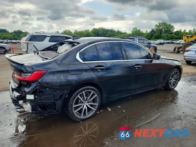 Trzecie zdjęcie samochodu z tyłu: 2019 BMW 330I VIN:WBA5R1C54KAK06392 - miniatura