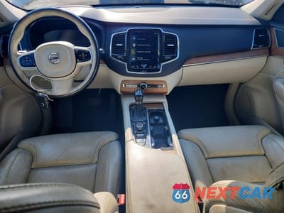 Zdjęcie 8 z 13 samochodu: 2017 VOLVO XC90 T6 VIN:YV4A22PL9H1163565 - miniatura