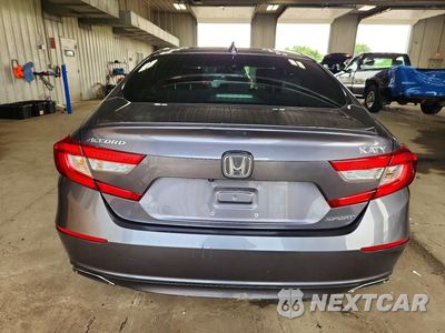 Zdjęcie 6 z 13 samochodu: 2018 HONDA ACCORD SPORT VIN:1HGCV1F38JA200918 - miniatura