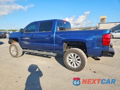 Drugie zdjęcie samochodu z przodu: 2018 CHEVROLET SILVERADO K1500 LT VIN:3GCUKREC2JG455853 - miniatura