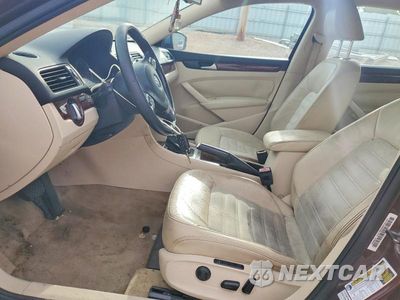 Zdjęcie 7 z 12 samochodu: 2012 VOLKSWAGEN PASSAT SEL VIN:1VWCN7A39CC083203 - miniatura