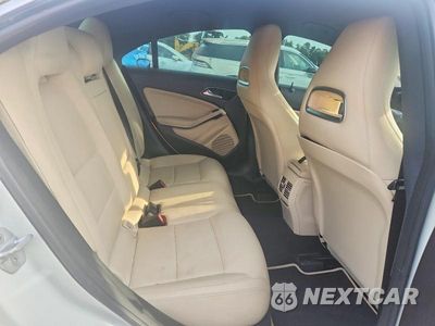 Zdjęcie 10 z 12 samochodu: 2018 MERCEDES-BENZ CLA 250 VIN:WDDSJ4EB0JN564085 - miniatura