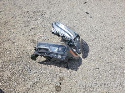Zdjęcie 12 z 13 samochodu: 2020 TOYOTA TACOMA SR5 V6 VIN:3TMCZ5AN5LM303125 - miniatura