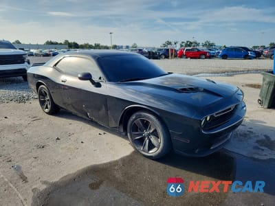 Czwarte zdjęcie samochodu z boku: 2015 DODGE CHALLENGER SXT VIN:2C3CDZAG6FH711423 - miniatura