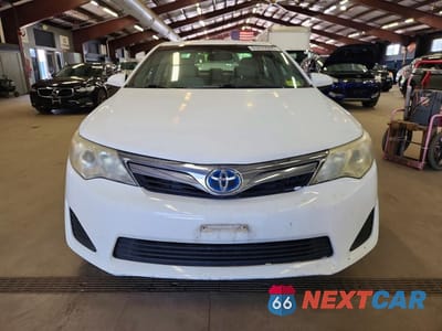 Piąte zdjęcie samochodu w środku: 2012 TOYOTA CAMRY HYBRID LE VIN:4T1BD1FK0CU033617 - miniatura