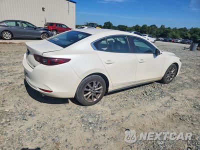 Trzecie zdjęcie samochodu z tyłu: 2022 MAZDA 3 VIN:3MZBPAAL9NM303072 - miniatura