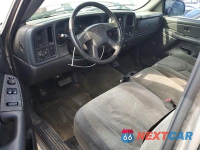 Zdjęcie 8 z 12 samochodu: 2004 CHEVROLET SILVERADO C1500 VIN:1GCEC14T44Z173562 - miniatura