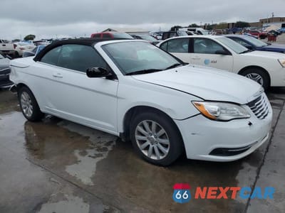 Czwarte zdjęcie samochodu z boku: 2012 CHRYSLER 200 TOURING VIN:1C3BCBEB0CN168920 - miniatura