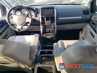 Zdjęcie 8 z 13 samochodu: 2009 DODGE GRAND CARAVAN SXT VIN:2D8HN54X49R591544 - miniatura