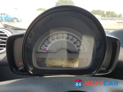 Zdjęcie 9 z 14 samochodu: 2013 SMART FORTWO PURE VIN:WMEEJ3BA7DK630989 - miniatura