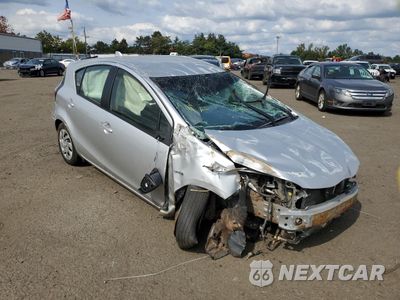 Czwarte zdjęcie samochodu z boku: 2015 TOYOTA PRIUS C VIN:JTDKDTB30F1576261 - miniatura