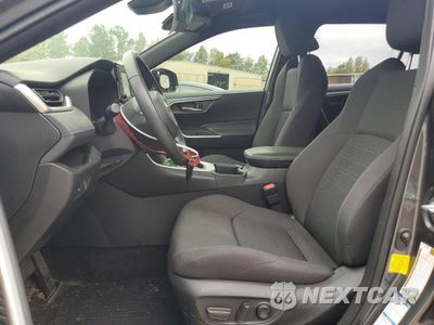 Zdjęcie 7 z 13 samochodu: 2022 TOYOTA RAV4 SE VIN:JTM16RFV4ND531423 - miniatura