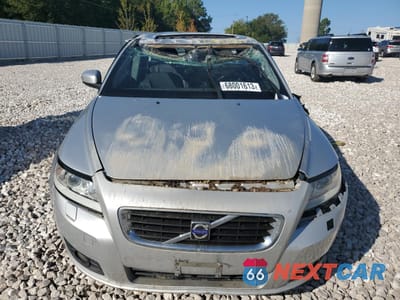 Piąte zdjęcie samochodu w środku: 2010 VOLVO V50 2.4I VIN:YV1382MWXA2532713 - miniatura