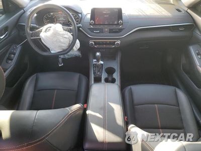 Zdjęcie 8 z 12 samochodu: 2019 NISSAN ALTIMA SR VIN:1N4BL4CV2KC235070 - miniatura