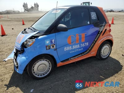 2013 SMART FORTWO PURE WMEEJ3BA7DK630989 - główne zdjęcie licytacji z USA - miniatura