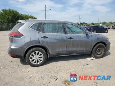 Trzecie zdjęcie samochodu z tyłu: 2018 NISSAN ROGUE S VIN:KNMAT2MT7JP582554 - miniatura