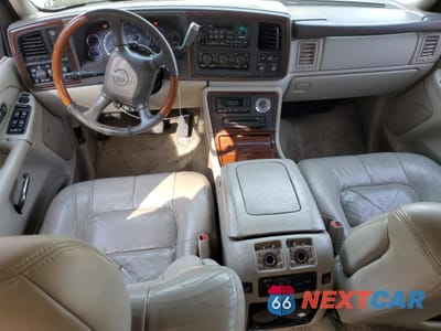 Zdjęcie 8 z 16 samochodu: 2002 CADILLAC ESCALADE LUXURY VIN:1GYEK63N12R102443 - miniatura