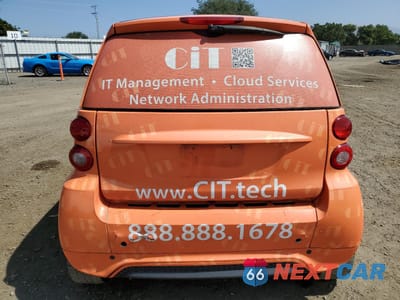 Zdjęcie 6 z 14 samochodu: 2013 SMART FORTWO PURE VIN:WMEEJ3BA7DK630989 - miniatura