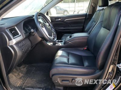 Zdjęcie 7 z 13 samochodu: 2019 TOYOTA HIGHLANDER SE VIN:5TDJZRFH9KS605842 - miniatura