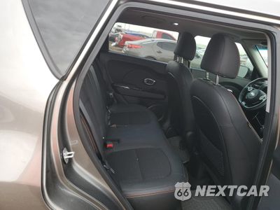 Zdjęcie 11 z 14 samochodu: 2018 KIA SOUL ! VIN:KNDJX3AA3J7553811 - miniatura