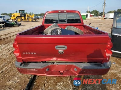 Zdjęcie 6 z 12 samochodu: 2010 DODGE DAKOTA SXT VIN:1D7CW3BP5AS178389 - miniatura