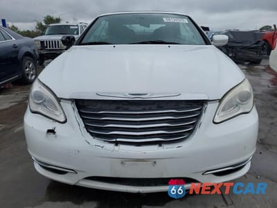 Piąte zdjęcie samochodu w środku: 2012 CHRYSLER 200 TOURING VIN:1C3BCBEB0CN168920 - miniatura