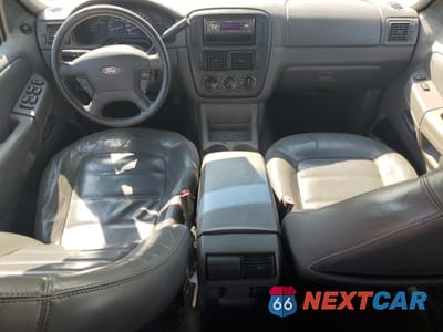 Zdjęcie 8 z 12 samochodu: 2002 FORD EXPLORER XLT VIN:1FMZU63E42UB01300 - miniatura