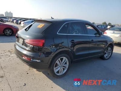Trzecie zdjęcie samochodu z tyłu: 2016 AUDI Q3 PREMIUM PLUS VIN:WA1BFCFS4GR010984 - miniatura
