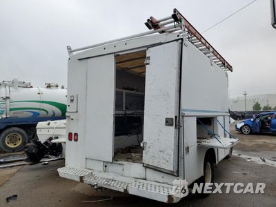 Trzecie zdjęcie samochodu z tyłu: 2011 FORD ECONOLINE E350 SUPER DUTY CUTAWAY VAN VIN:1FDWE3FL5BDA16619 - miniatura