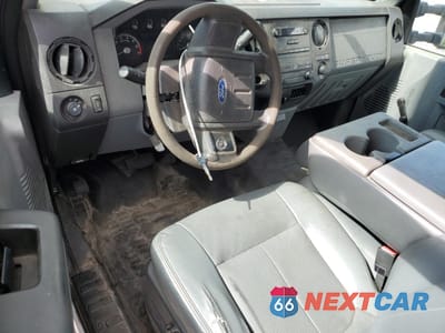 Zdjęcie 8 z 13 samochodu: 2013 FORD F250 SUPER DUTY VIN:1FDBF2A68DEB65529 - miniatura