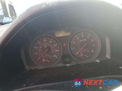 Zdjęcie 9 z 12 samochodu: 2010 VOLVO V50 2.4I VIN:YV1382MWXA2532713 - miniatura