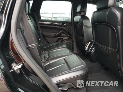 Zdjęcie 11 z 13 samochodu: 2014 PORSCHE CAYENNE S VIN:WP1AB2A24ELA57056 - miniatura